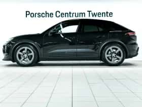 Porsche Macan (2026) thumbnail 5
