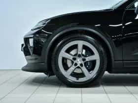 Porsche Macan (2026) thumbnail 6
