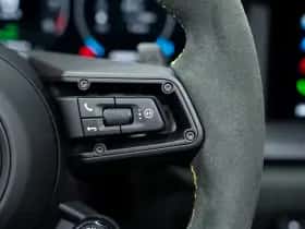 Porsche 911 (2025) thumbnail 35