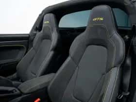 Porsche 911 (2025) thumbnail 9