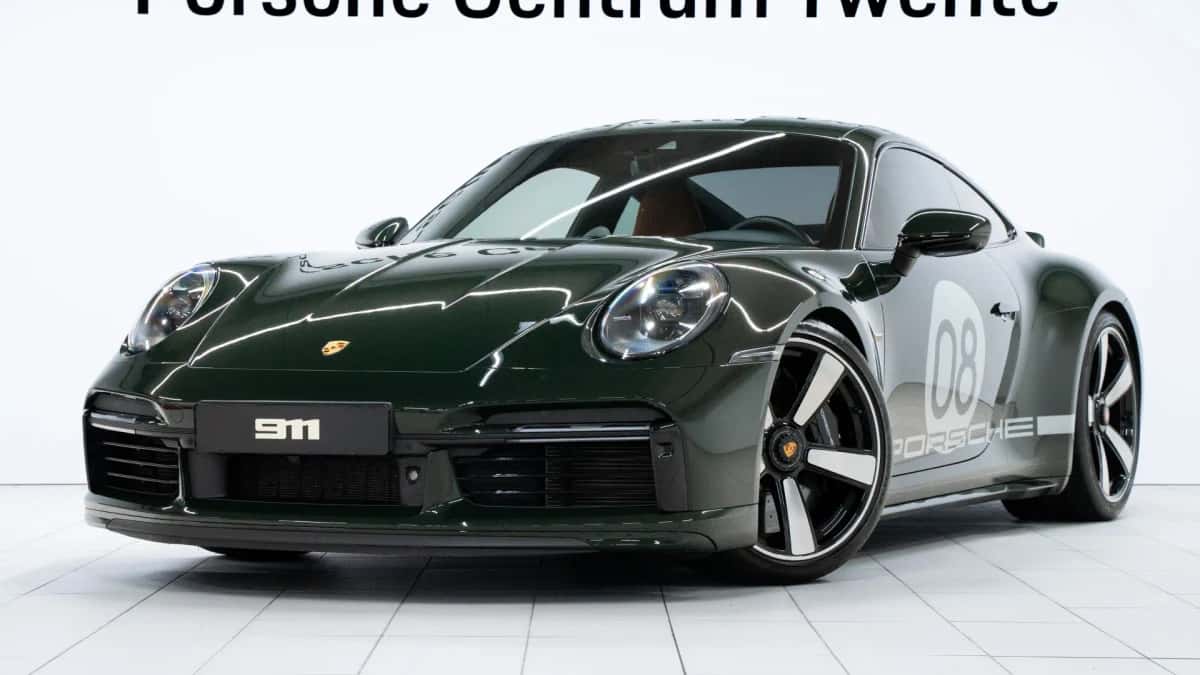 Porsche 911 (2023) — foto 1