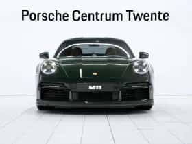 Porsche 911 (2023) thumbnail 2