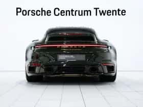 Porsche 911 (2023) thumbnail 4