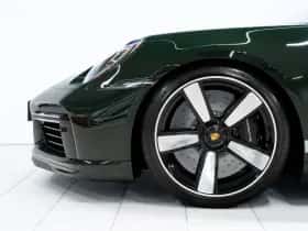 Porsche 911 (2023) thumbnail 6