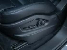 Porsche Cayenne (2023) thumbnail 16