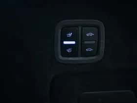 Porsche Cayenne (2023) thumbnail 24