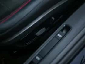 Porsche 911 (2025) thumbnail 19