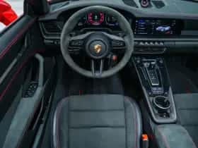 Porsche 911 (2025) thumbnail 23