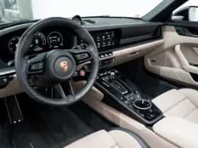 Porsche 911 (2024) thumbnail 23