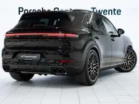 Porsche Cayenne (0) thumbnail 3
