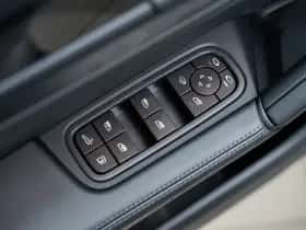 Porsche Cayenne (0) thumbnail 30