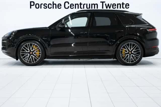 Porsche Cayenne (2026) thumbnail 5
