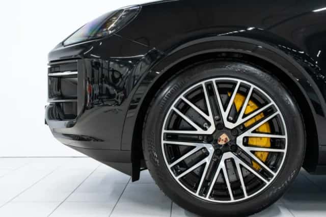 Porsche Cayenne (2026) thumbnail 6