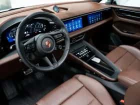 Porsche Macan (2024) thumbnail 21