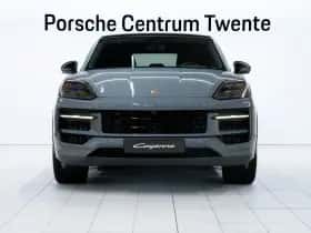 Porsche Cayenne (2025) thumbnail 2