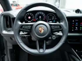 Porsche Cayenne (2025) thumbnail 22