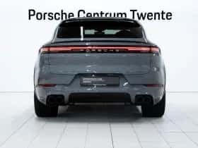 Porsche Cayenne (2025) thumbnail 4