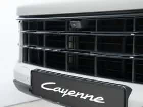 Porsche Cayenne (2023) thumbnail 13
