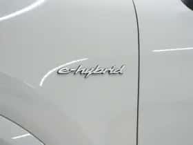 Porsche Cayenne (2023) thumbnail 15