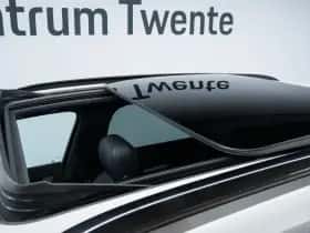 Porsche Cayenne (2023) thumbnail 17