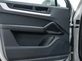 Porsche Cayenne (2023) thumbnail 30
