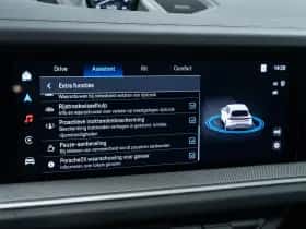 Porsche Cayenne (2023) thumbnail 46