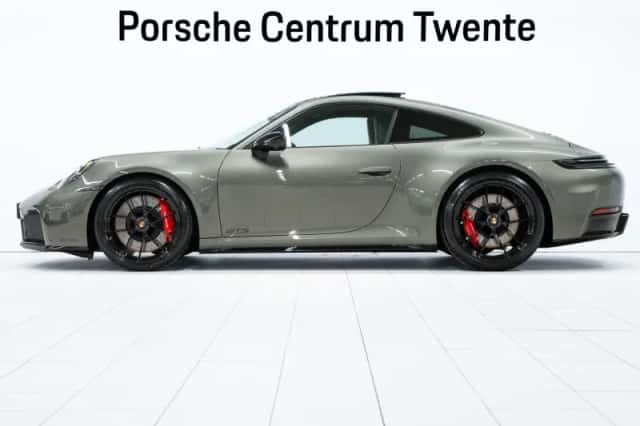 Porsche 911 (2026) thumbnail 5