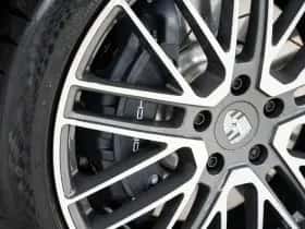 Porsche Panamera (0) thumbnail 12