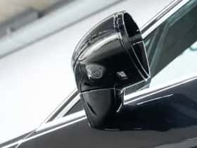 Porsche Panamera (0) thumbnail 15