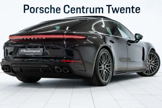 Porsche Panamera (2026) thumbnail 3