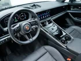 Porsche Panamera (0) thumbnail 21
