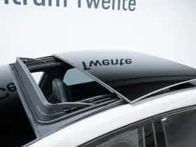 Porsche Panamera (0) thumbnail 18
