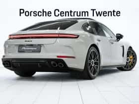 Porsche Panamera (0) thumbnail 3