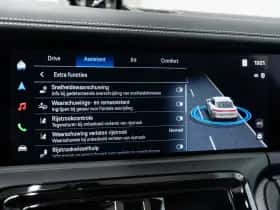 Porsche Panamera (0) thumbnail 47