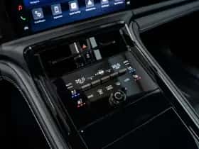Porsche Panamera (0) thumbnail 50