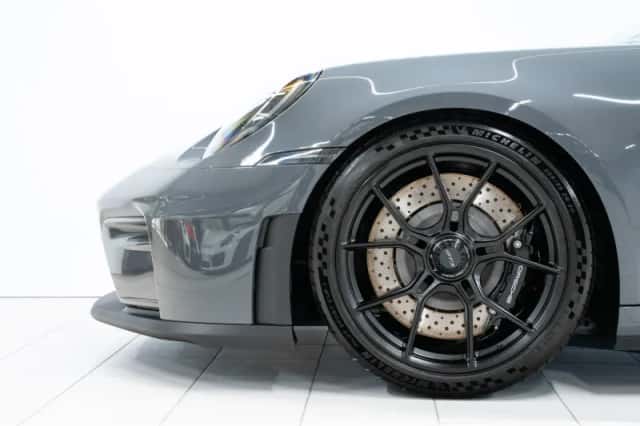 Porsche 911 (2026) thumbnail 6