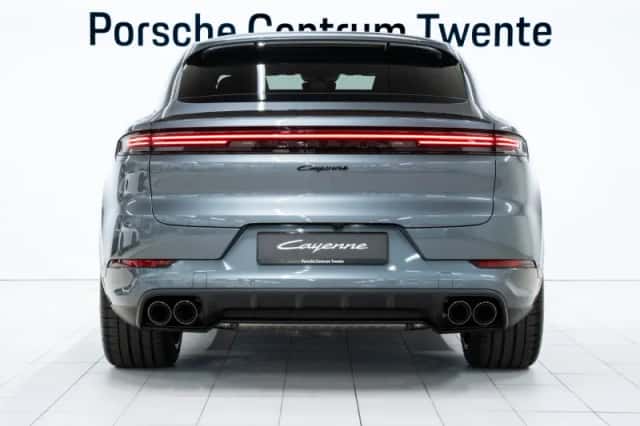 Porsche Cayenne (2026) thumbnail 4