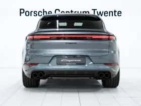 Porsche Cayenne (0) thumbnail 4