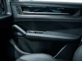 Porsche Cayenne (0) thumbnail 43