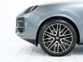 Porsche Cayenne (0) thumbnail 6