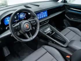 Porsche Macan (2026) thumbnail 21