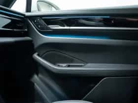 Porsche Macan (2026) thumbnail 45