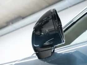 Porsche Taycan (0) thumbnail 16