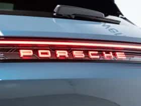Porsche Taycan (0) thumbnail 20