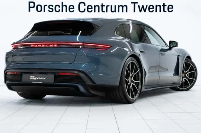 Porsche Taycan (2026) thumbnail 3