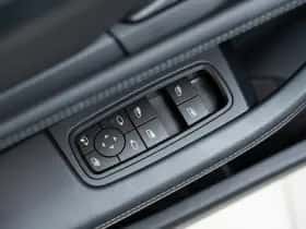 Porsche Taycan (0) thumbnail 29