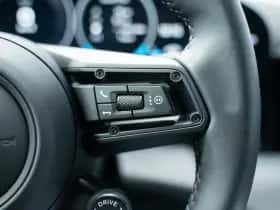 Porsche Taycan (0) thumbnail 38