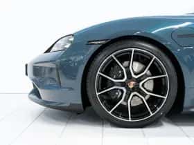 Porsche Taycan (0) thumbnail 6