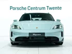 Porsche Taycan (2025) thumbnail 2