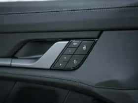 Porsche Taycan (2025) thumbnail 22
